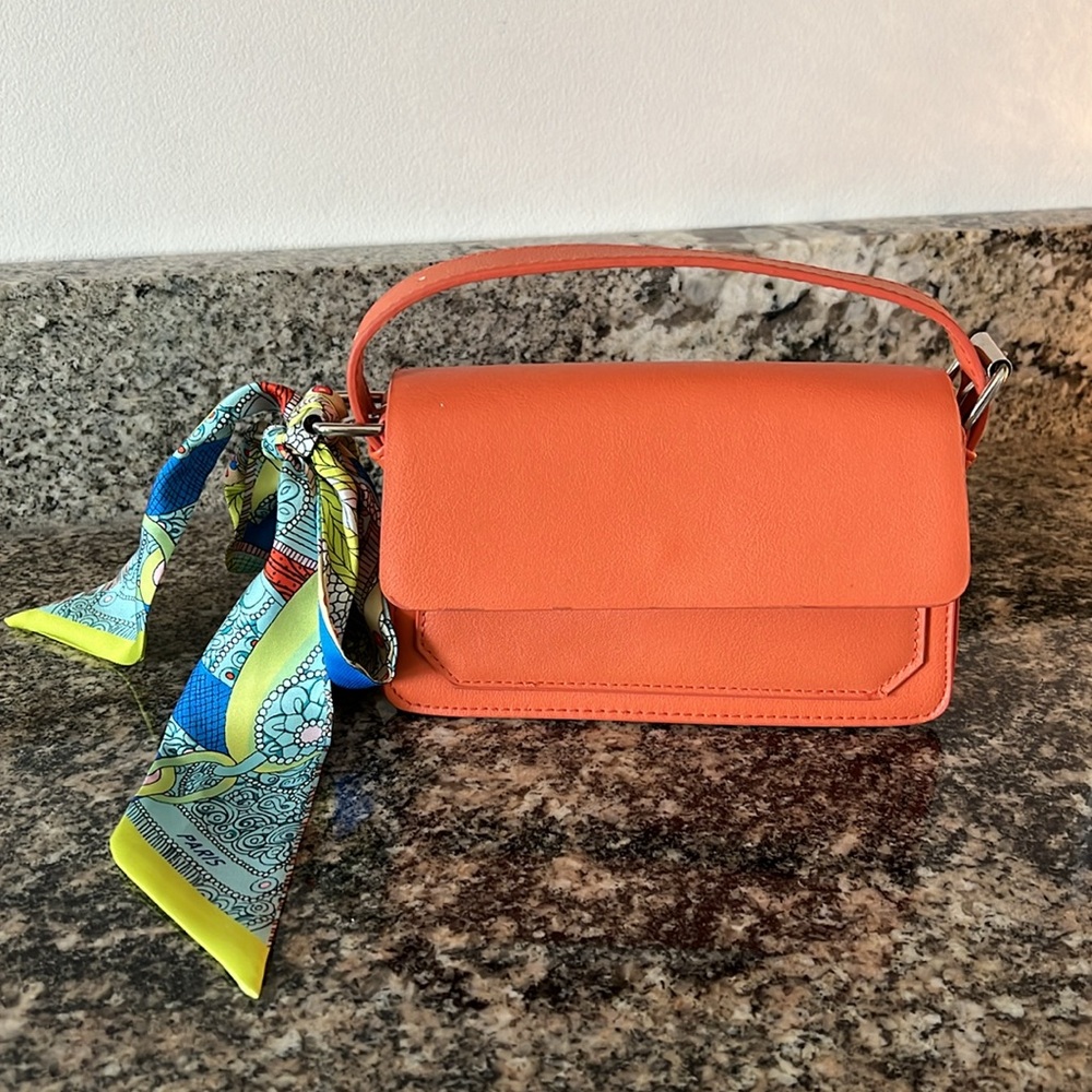 Cute Little Purse and Gorgeous Twilly